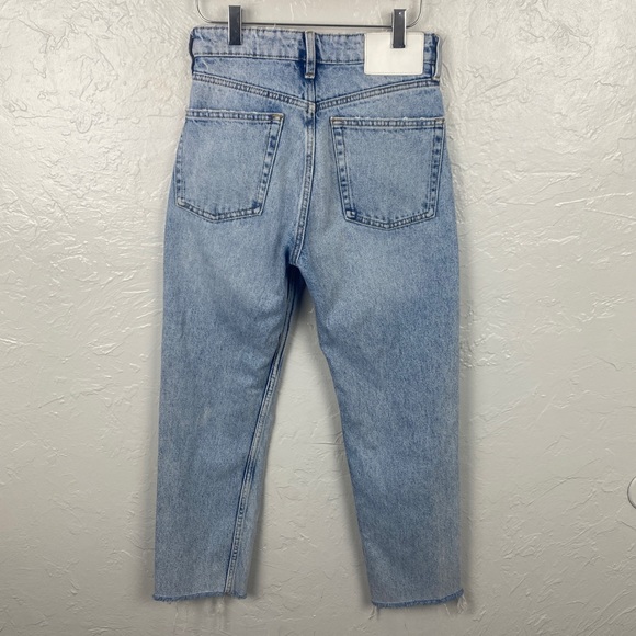 Zara lightwash hi rise straight leg raw hem 90s mom jeans size 0 - Picture 5 of 8